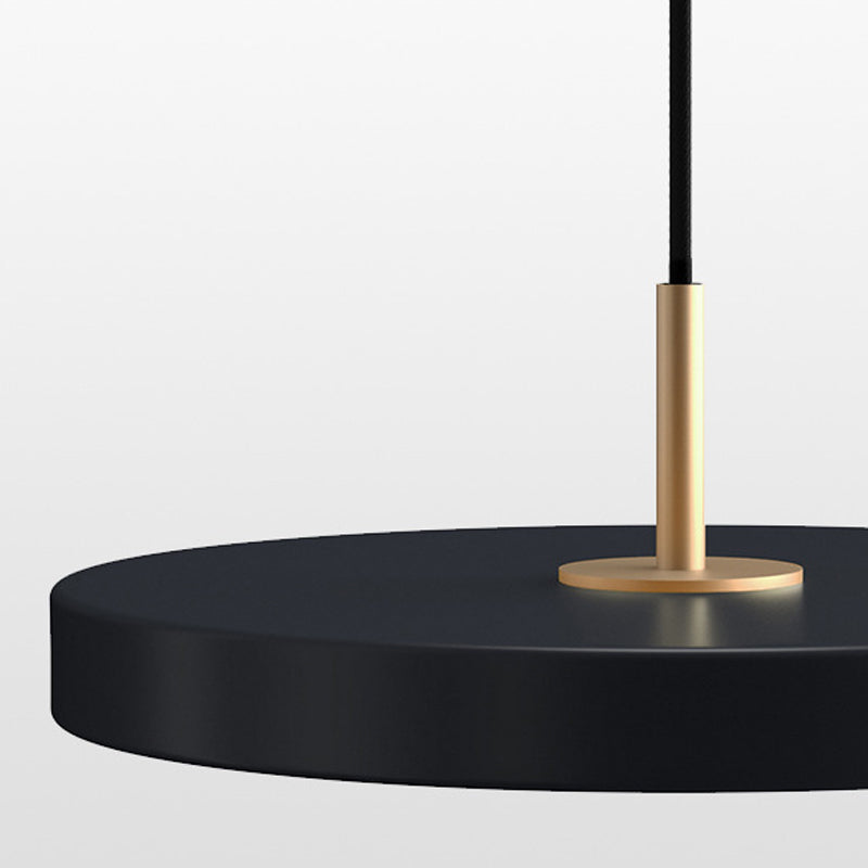 Minimaliste petit pendentif suspension à la salle à manger métallique