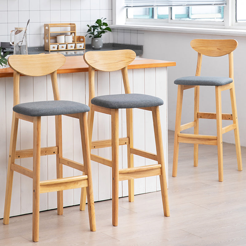 Taburete de bar de madera de estilo nórdico, taburete de bar con patas de 30 pulgadas, tapizado en terciopelo