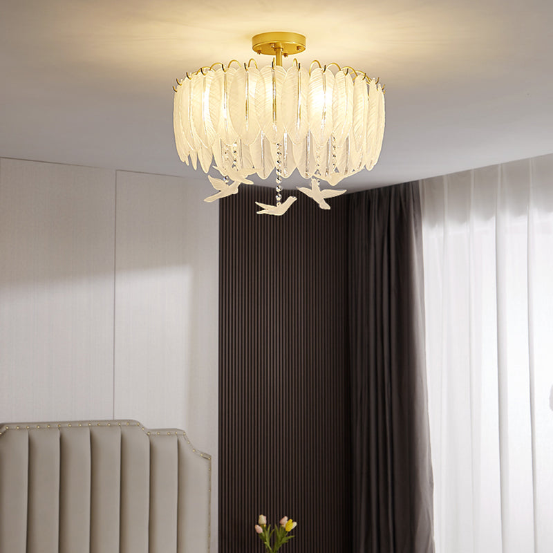 Plafonnier de forme ronde moderne en fer avec abat-jour en verre pour chambre