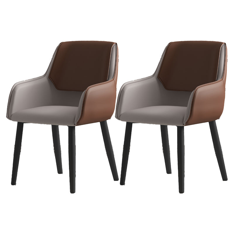 Sillones de comedor de cuero Sillas tapizadas con brazos con respaldo macizo y patas negras