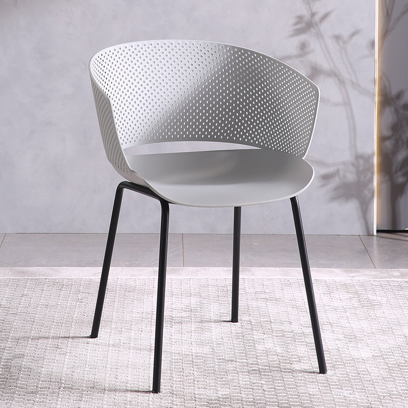 Silla de comedor contemporánea con respaldo abierto y patas de metal para cocina