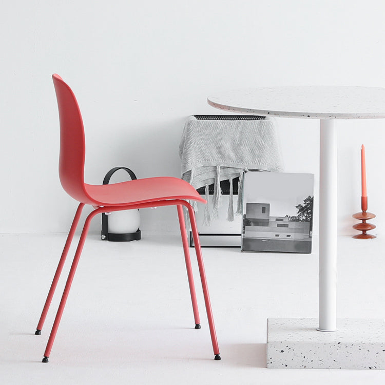 Silla de comedor moderna sin brazos Silla de comedor de plástico para uso en restaurantes