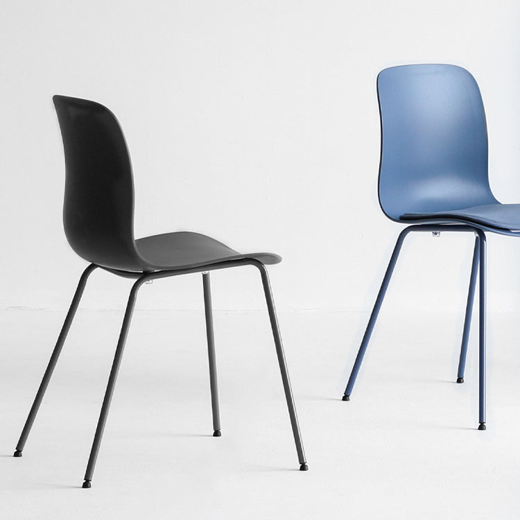 Silla de comedor moderna sin brazos Silla de comedor de plástico para uso en restaurantes