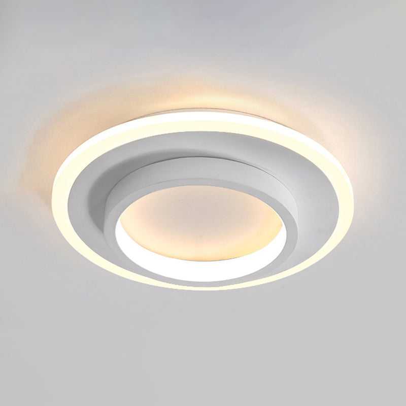 Geometrische Gangbündige Deckenleuchte aus Metall im modernen Stil mit LED-Deckenmontage