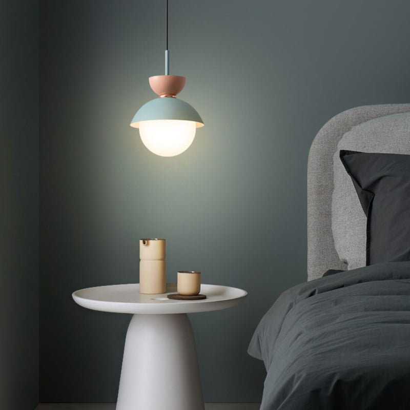 Pendre de chevet de chevet à un seul bulbe Style de macaron petite lumière suspendue avec une teinte en verre