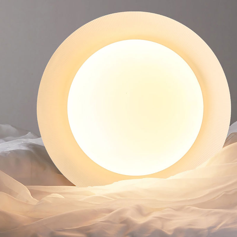 Plafonnier LED en forme de dôme à montage encastré simplicité pour chambre à coucher
