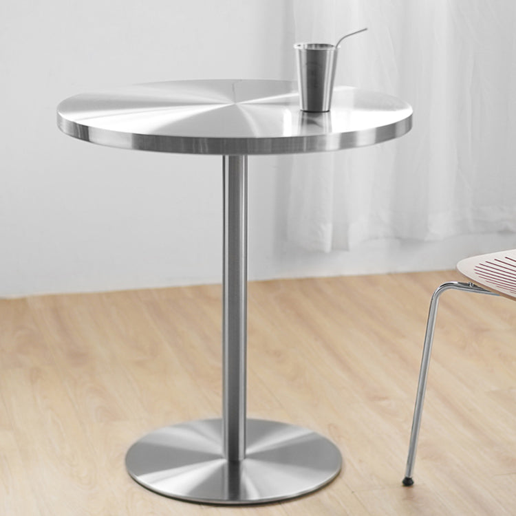 Mesa de comedor industrial de la base tulipan