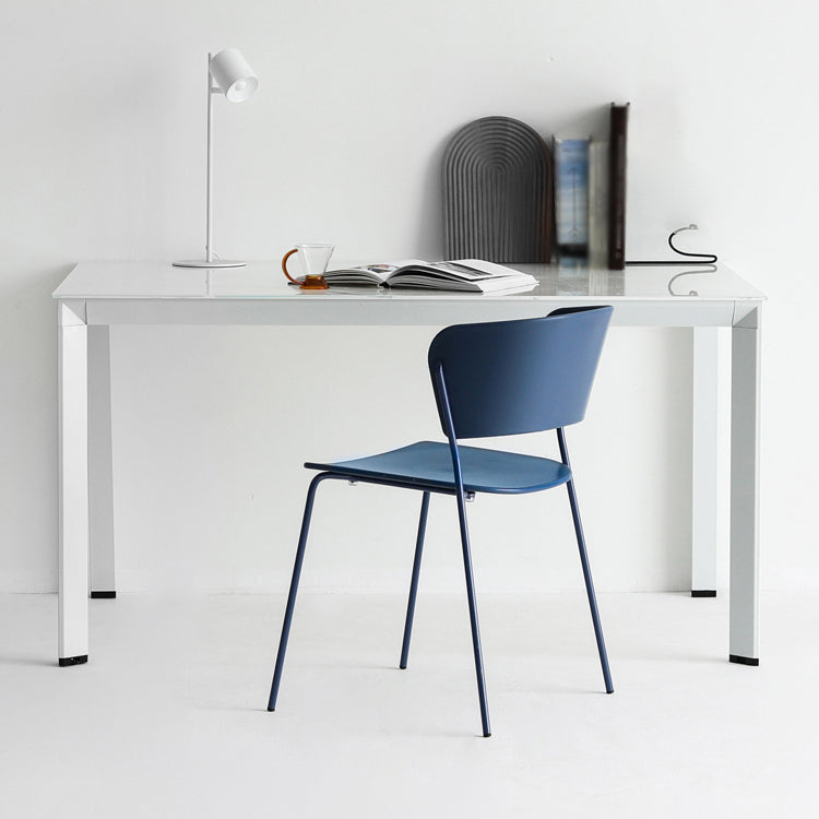 Chaises de salle à manger empilables sans accoudoirs, chaises de salle à manger d'intérieur avec pieds en métal