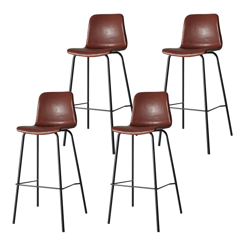 Taburete de bar de cuero interior moderno con reposapiés y respaldo bajo