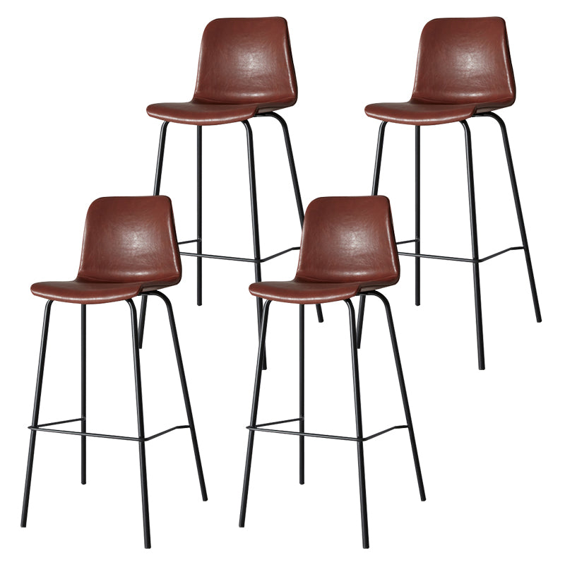 Taburete de bar de cuero interior moderno con reposapiés y respaldo bajo