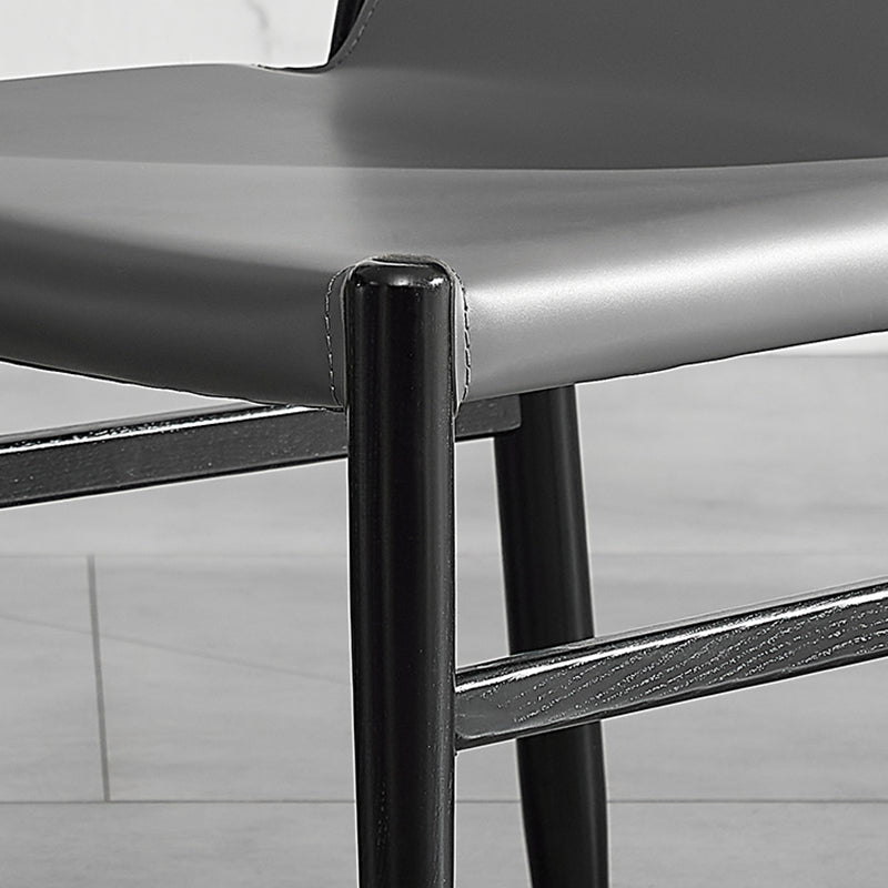Silla de comedor marrón de cuero de silla lateral con respaldo sólido de restaurante de estilo diseñador