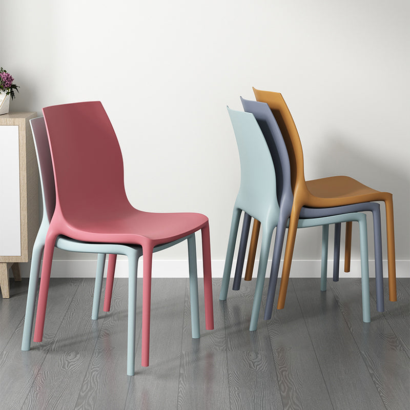 Sillas de comedor sin brazos apilables contemporáneas, silla con respaldo sólido para uso doméstico