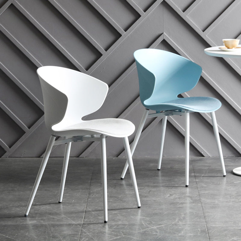 Sillas de comedor de estilo moderno, sillón lateral sin brazos con respaldo lateral de metal para cocina