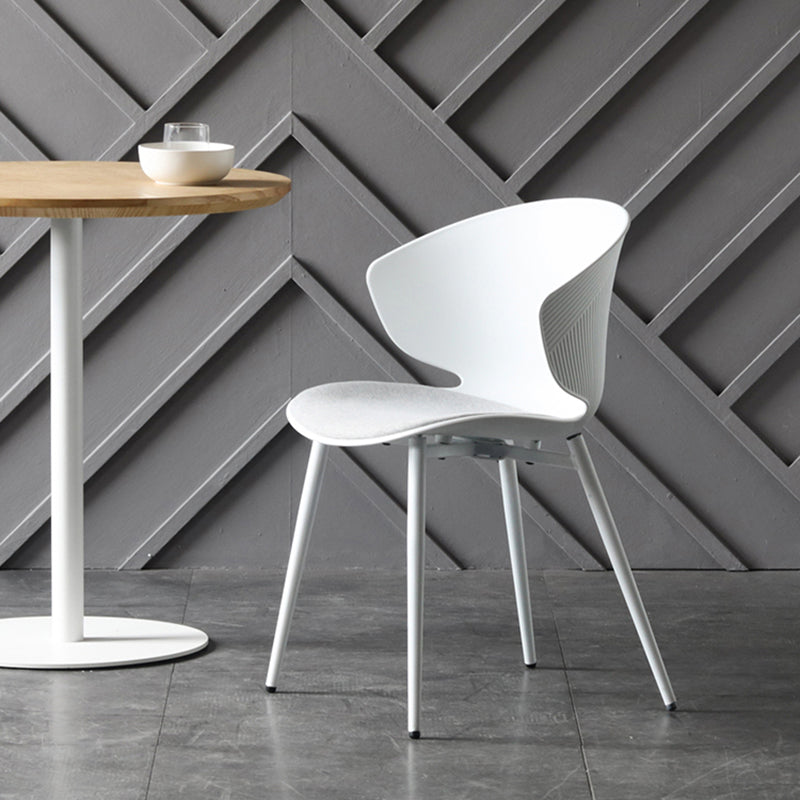 Sillas de comedor de estilo moderno, sillón lateral sin brazos con respaldo lateral de metal para cocina