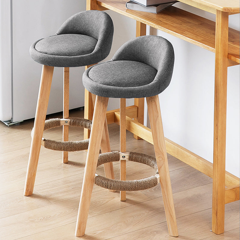 Zeitgenössischer Innenhocker Rundsitzhocker mit Rückenlehne, Holzbasis