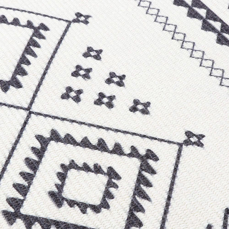 Hand-woven Fringed Rug Boho Pattern Rug Stain Resistant Carpet for Living Room