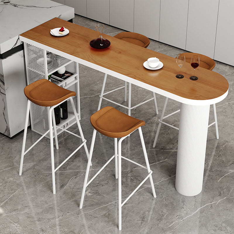 Mesa contemporánea de la barra de madera de pino Forma gratis Mesa de vinos para el patio