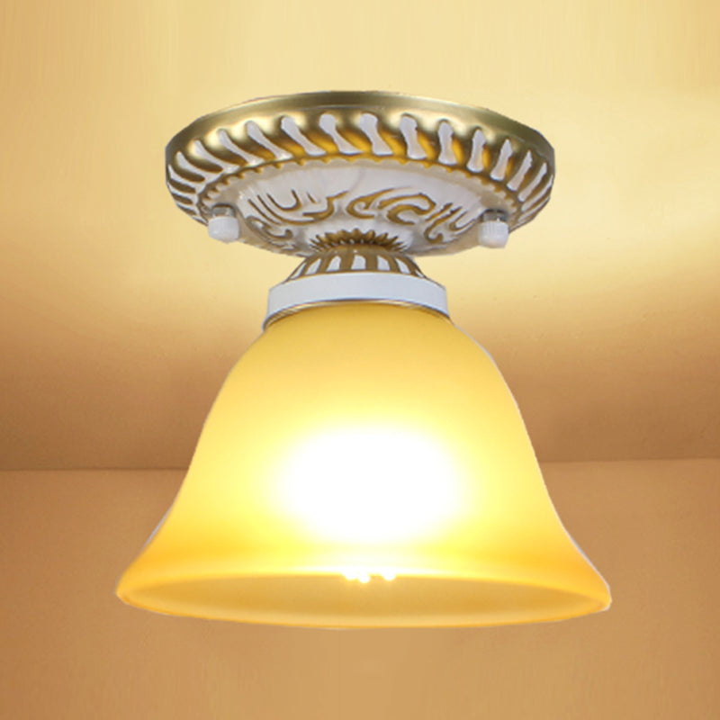 Plafonnier en verre à lumière unique, éclairage classique pour salle à manger
