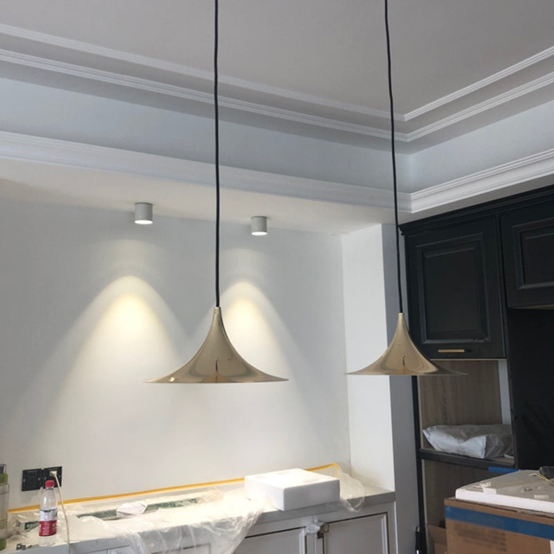 Postmodern Fared Pendant Lightture Metal 1-Light Dining Room Suspension Light
