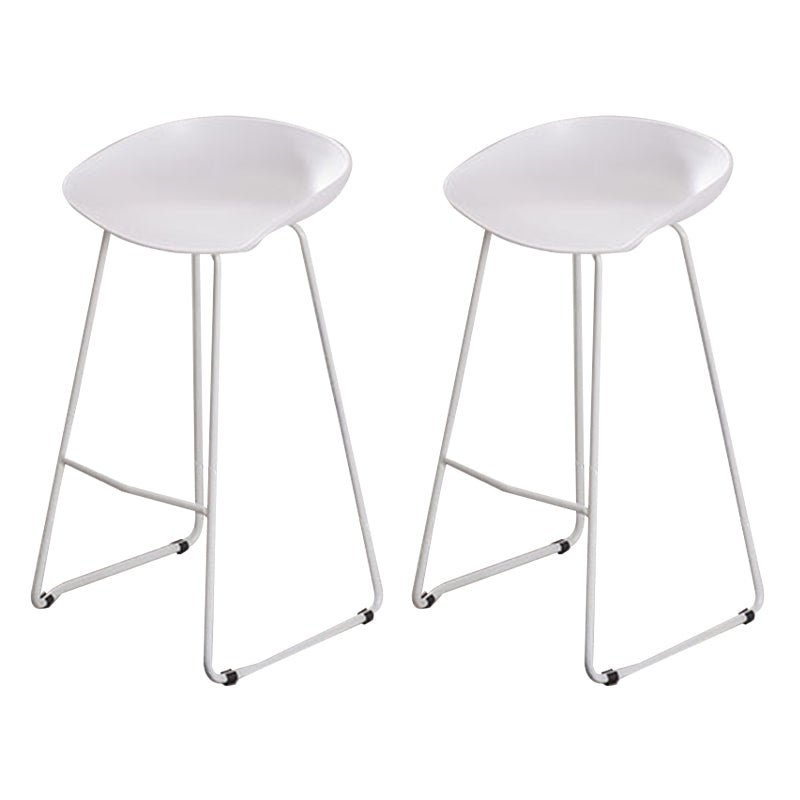 Modern Style Metal Low Back and Strap Pedal Bar Stool 30-inch Coffee Shop Bar Stool