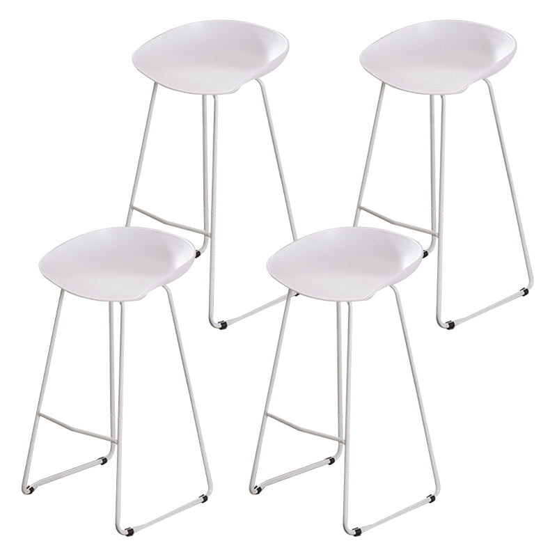 Modern Style Metal Low Back and Strap Pedal Bar Stool 30-inch Coffee Shop Bar Stool