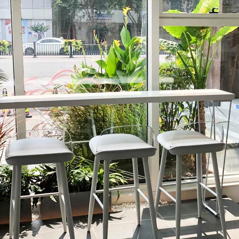 Tavolo da bar in stile industriale in altezza da 42 pollici in legno bianco tavolo da bistrot di base in metallo