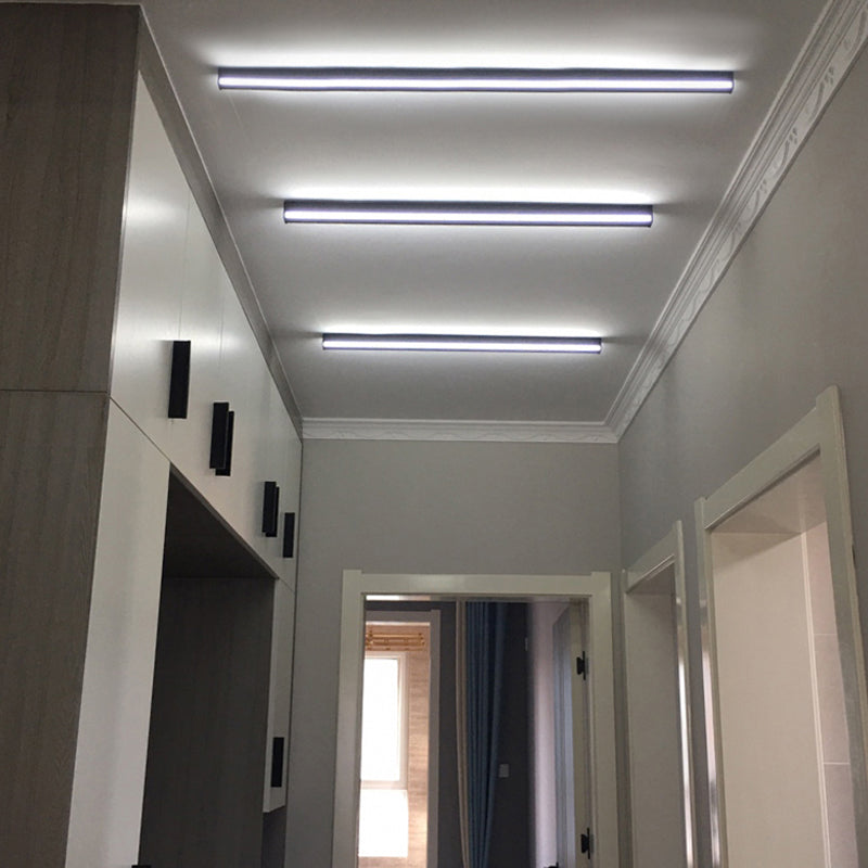 1 Light Linear Shape Wall Light Modern Style Metal Wall Sconce Lighting in Black