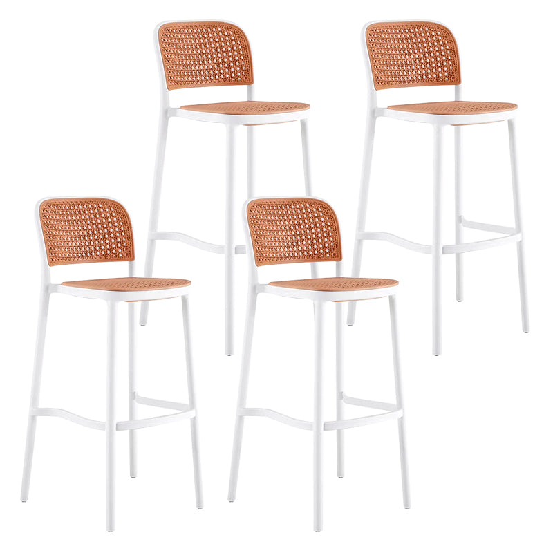 Barre de dossier et tabouret de comptoir