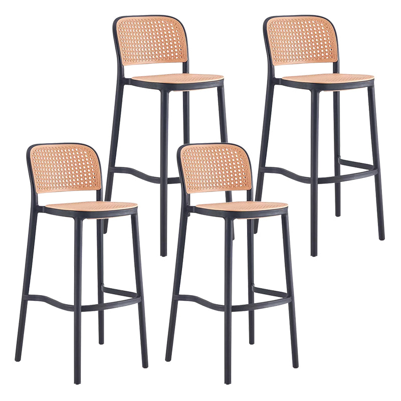 Barre de dossier et tabouret de comptoir