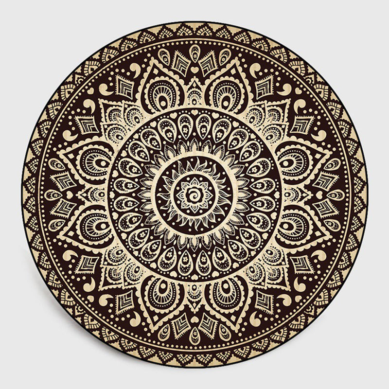 Black Traditional Rug Polyester Pattern Rug Washable Rug for Living Room