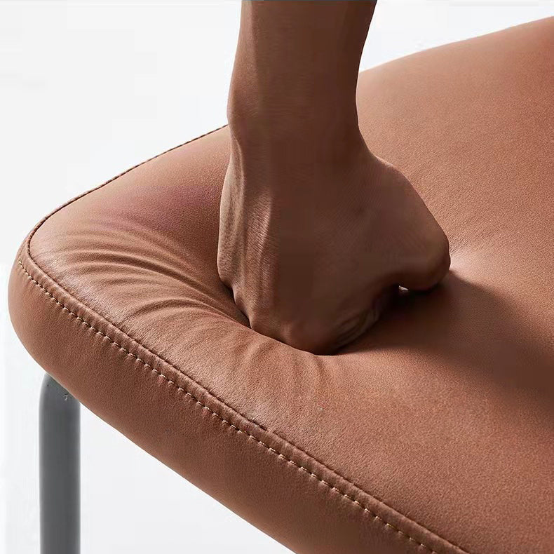 Silla lateral casera contemporánea Silla de comedor tapizada con patas de metal Wingback