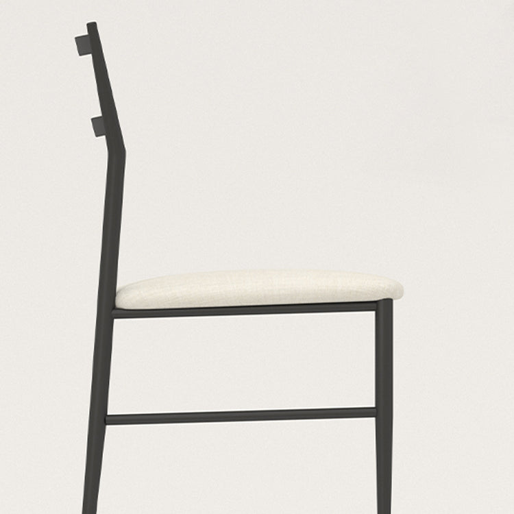 Gestoffeerde armloze eetkamerstoelen ladder achterzijde stoelen met metalen benen