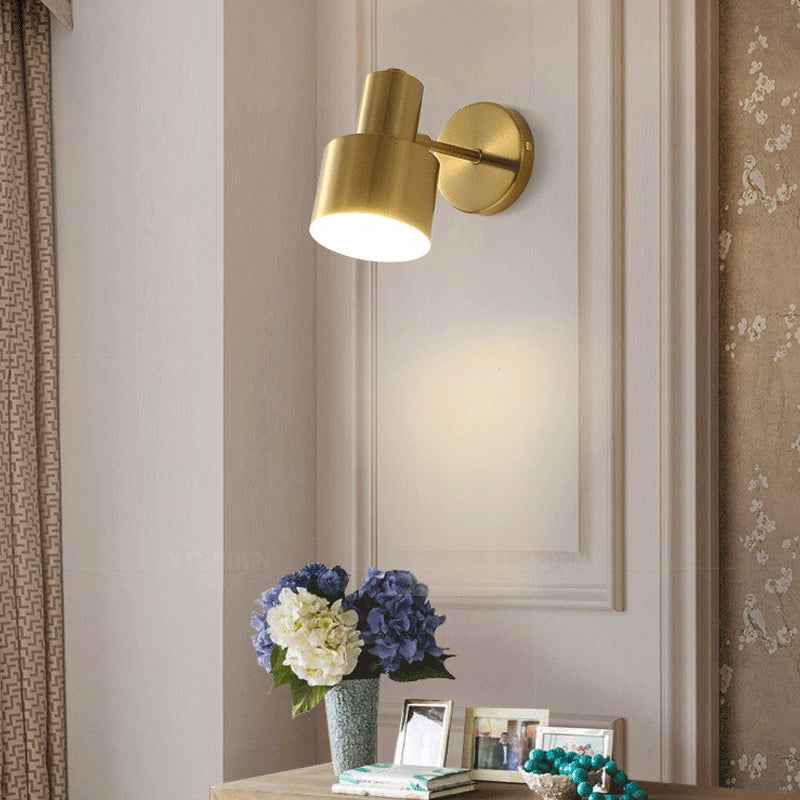 Geometric Metal Mirror Wall Lighting Modern Single Light Wall Mounted Lighting in Brass