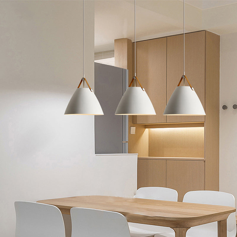 Forme du cône de style moderne Métal de lampe de suspension 1 Lumières éclairées pour le café