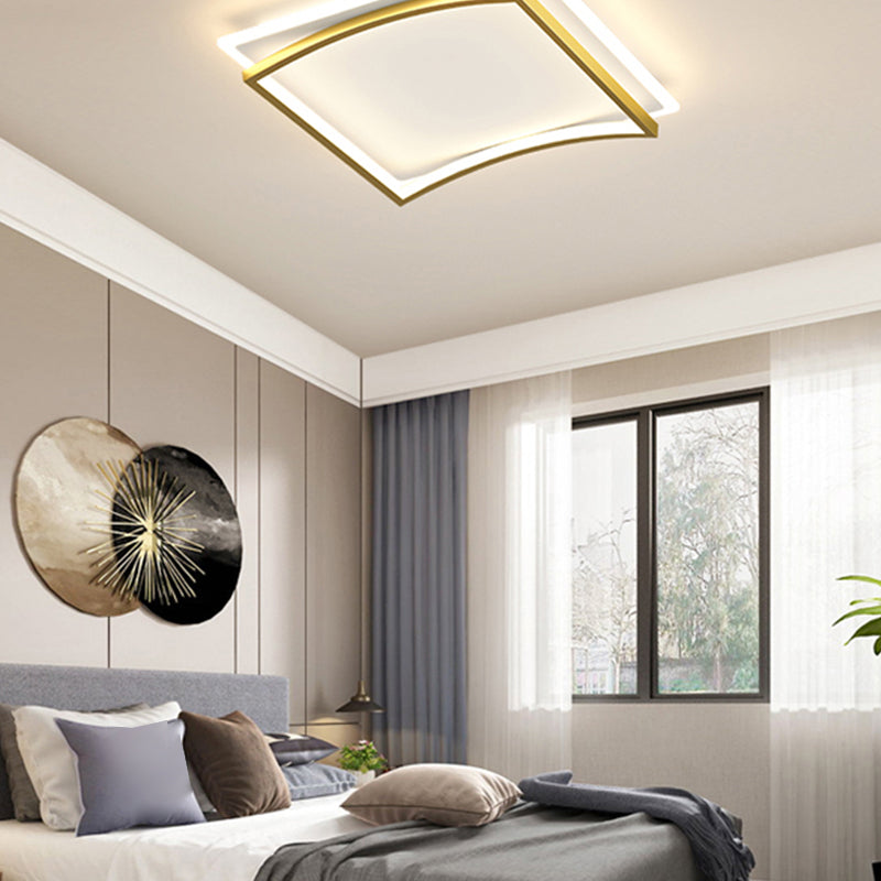 Iluminación de montaje empotrado Simplicity con luces de techo LED empotradas con pantalla acrílica