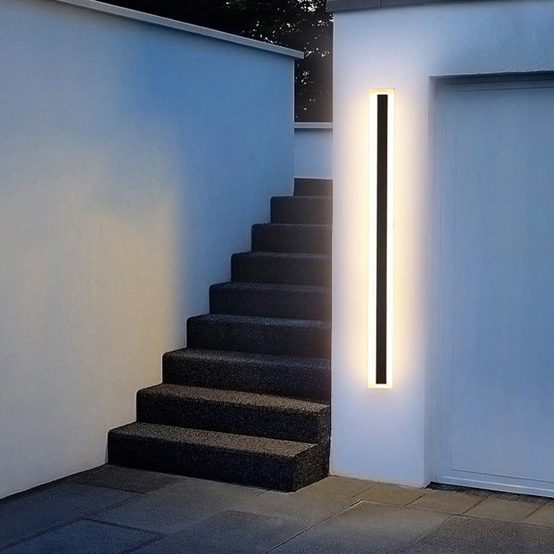 Application murale noire de style nordique Lumière murale à LED droite avec de l'aluminium pour l'extérieur