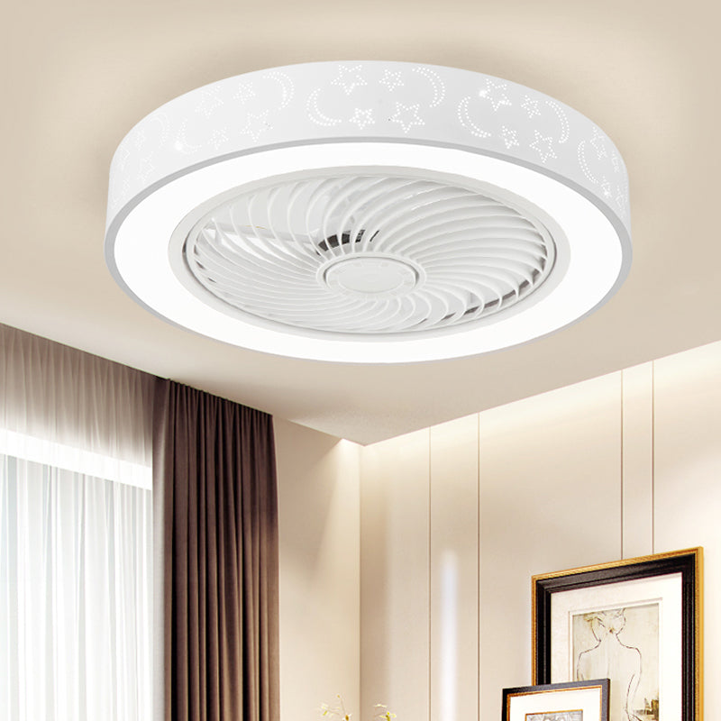 Lampada a ventola del soffitto in metallo nordico a filo arrotondato con lama di ventola di plastica
