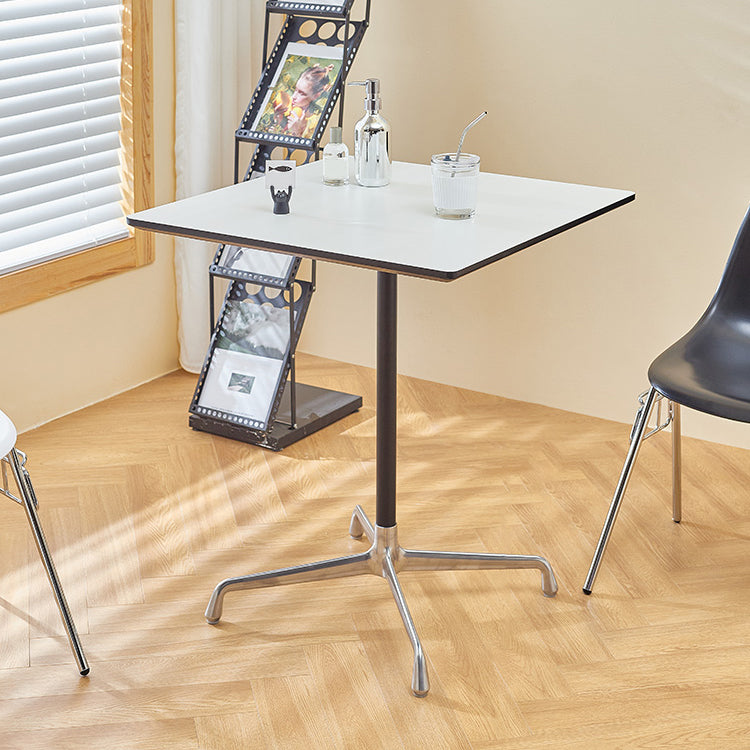 Table à manger de style industriel Table à manger standard à la hauteur avec base de piédestal pour la maison