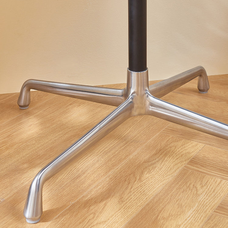 Table à manger de style industriel Table à manger standard à la hauteur avec base de piédestal pour la maison