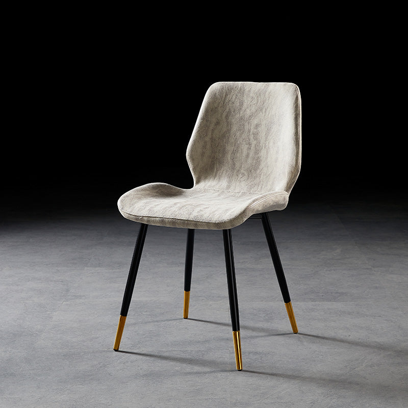 Chaise de salle à manger de style moderne chaise latéral sans bras avec des jambes en métal pour la cuisine