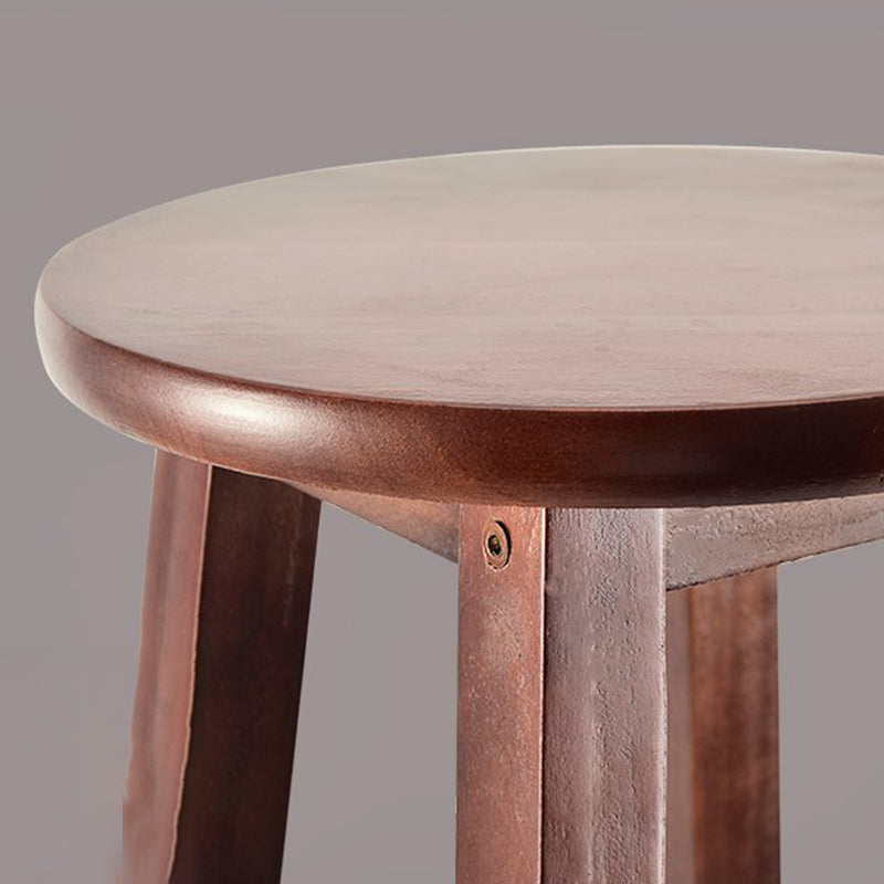 Industrieller, schlichter Retro-Barhocker aus Holz für den Innenbereich, hoher Hocker mit rundem Sitz