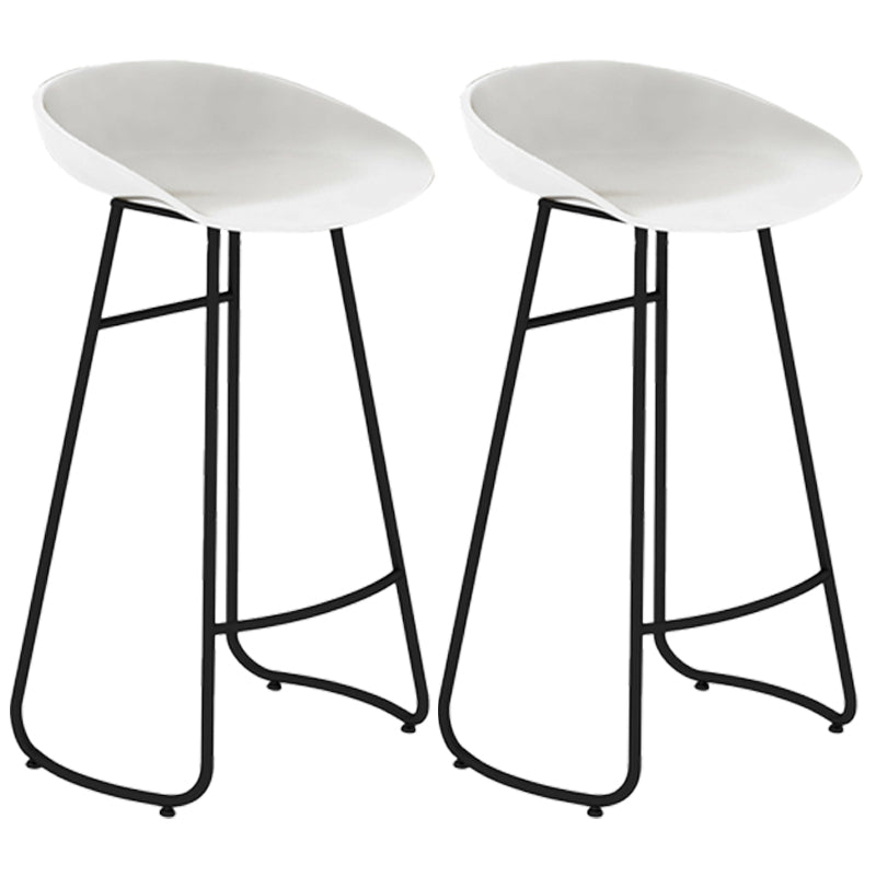 Simple Iron Low Back Barstool Nordic Indoor Tall Stool with Bucket Seat