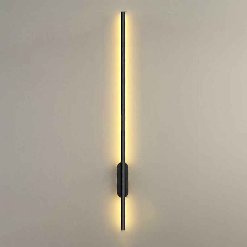 Éclairage mural en métal linéaire