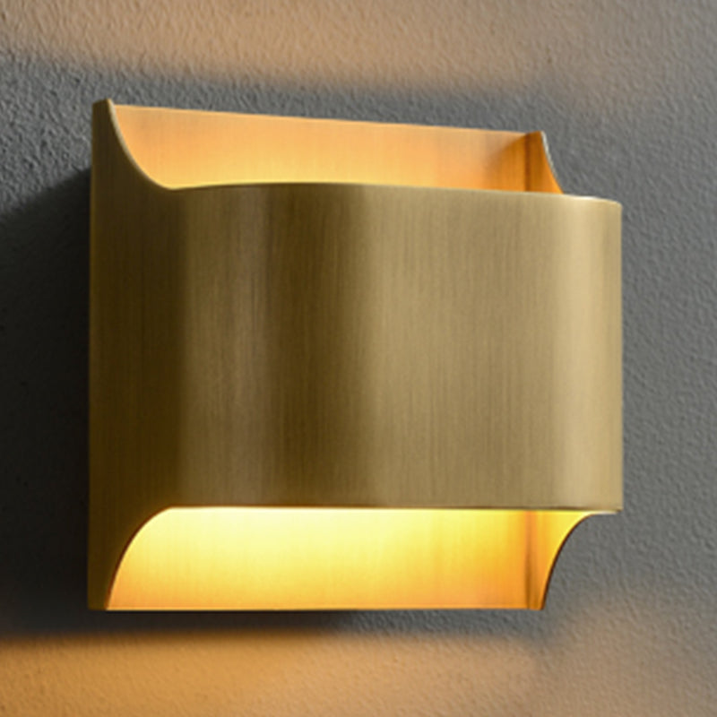 Moderner Stil Geometrischer Wandmontaglampe Metall 1 Lichtwandbeleuchtungsideen im goldenen Finish