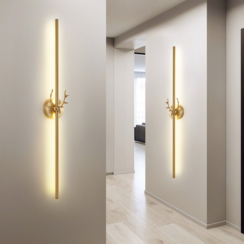 Nordic Gold Wall Light Straight Shape LED Wall Sconce with Brass for Living Room