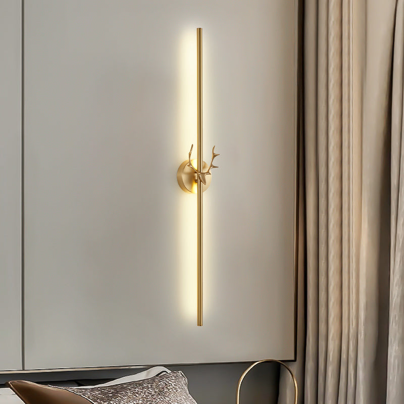 Nordic Gold Wall Light Straight Shape LED Wall Sconce with Brass for Living Room