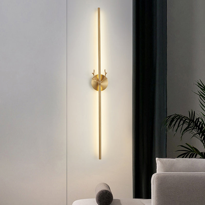 Nordic Gold Wall Light Straight Shape LED Wall Sconce with Brass for Living Room