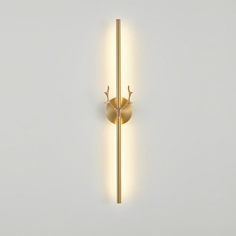 Nordic Gold Wall Light Straight Shape LED Wall Sconce with Brass for Living Room