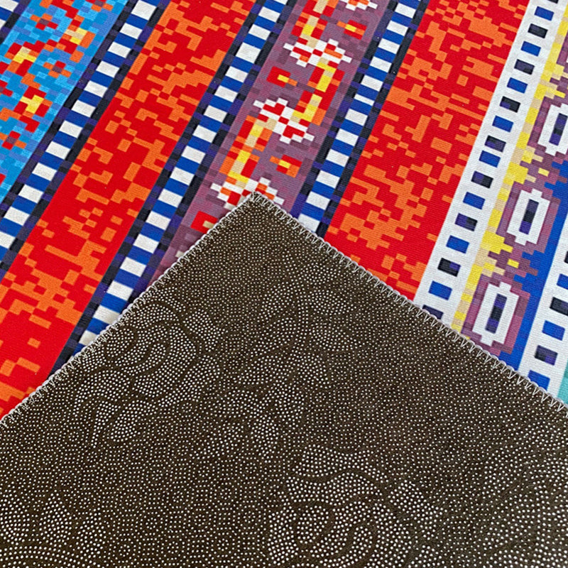 Rose Red Moroccan Carpet Polyester Graphic Carpet Stain Resistant Carpet for Drawing Room