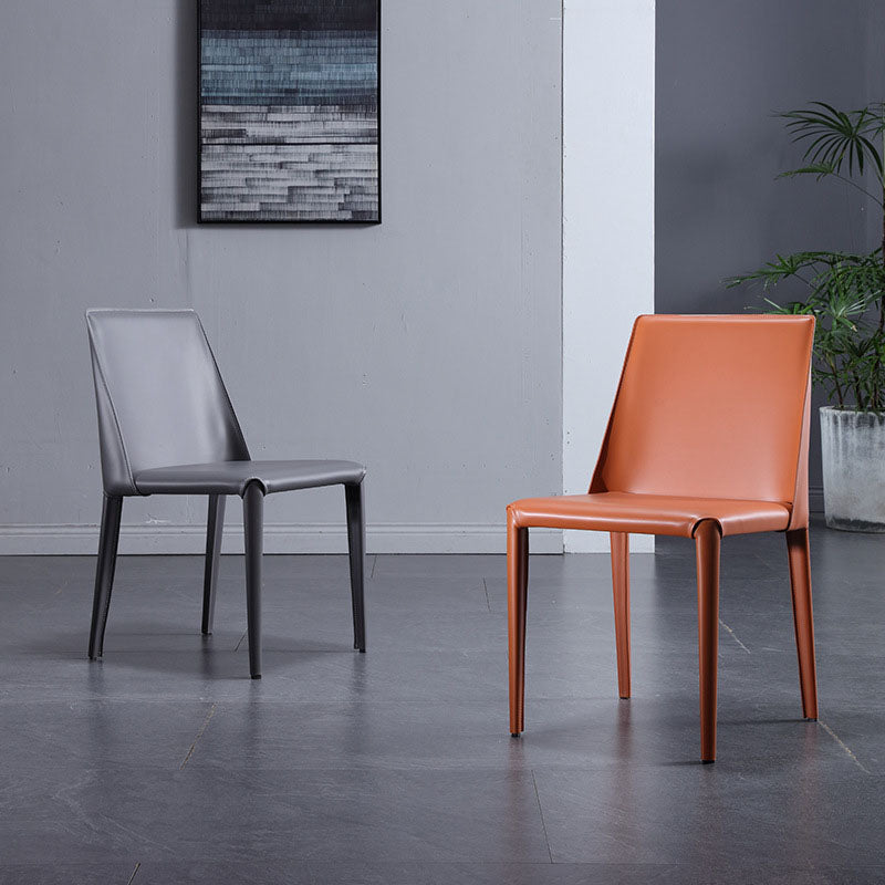 Sillas laterales de comedor de cuero de estilo moderno, sillas sin brazos con respaldo sólido con acabado mate